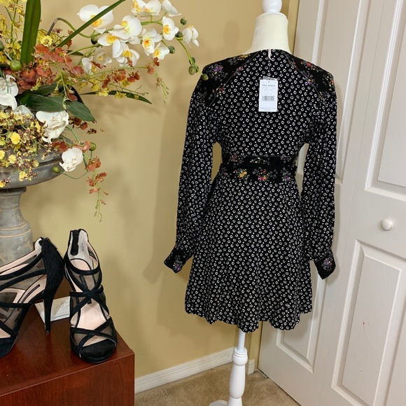 FREE PEOPLE WONDERLAND V-NECK FLORAL PRINT MINI DRESS, BLACK (NWT) - Picture 8 of 8